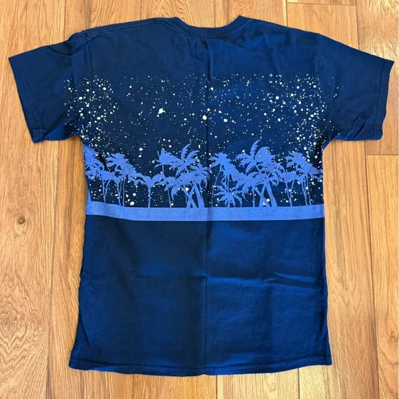 SeaWorld Orlando Blue Graphic T-Shirt - Picture 3 of 3